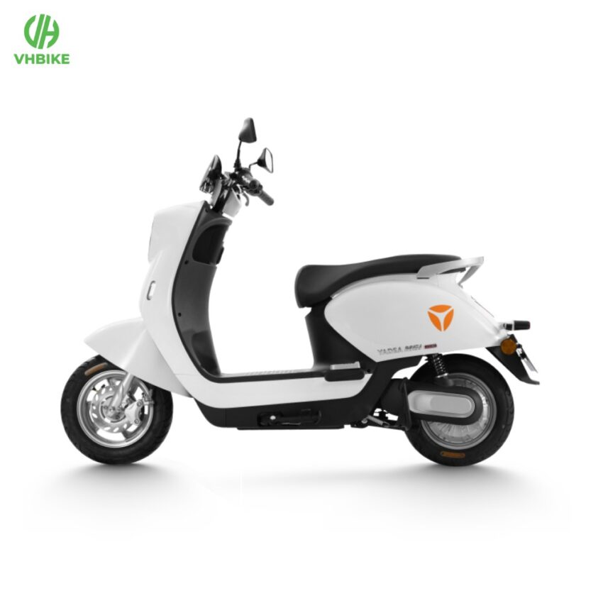 Xe máy điện Yadea M6I